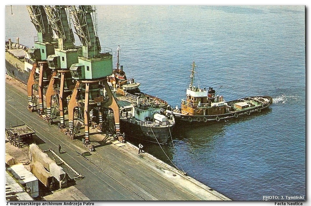 Polish tug HEROS. Holownik HEROS.